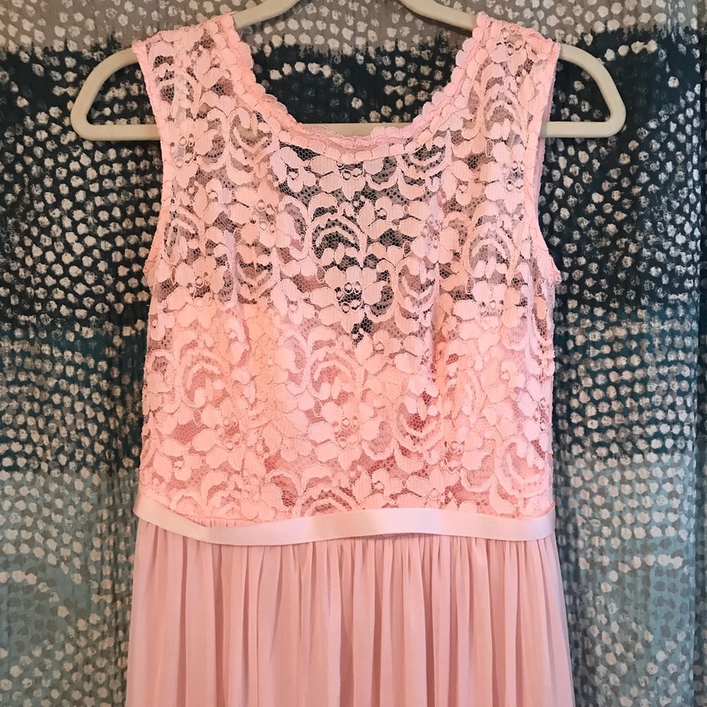 David’s Bridal Bridesmaid Dress Size 4 PetalF19328